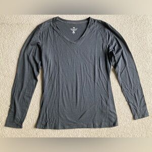 Seg’ments merino wool v neck long sleeve